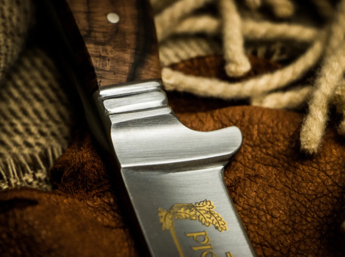 Nicker 11 Jäger Gold